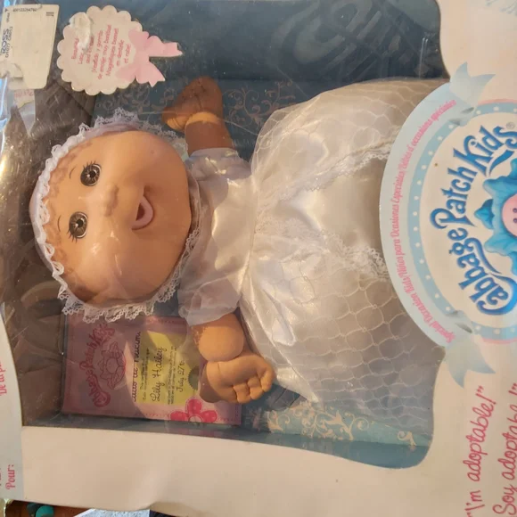 Cabbage Patch Kids Baby Doll in White Dress - Picture 1 of 1